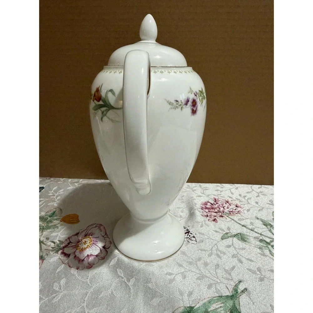 Wedgwood Mirabelle Bone China Coffee Pot R4537 Floral Gold Trim Made in England